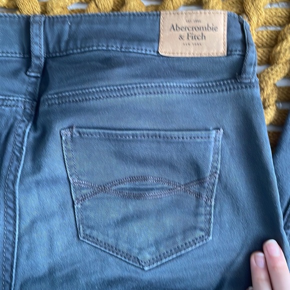 A&F skinny grey jeans 25/0 regular - Picture 5 of 6